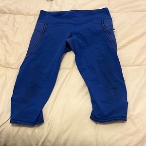 Lululemon Run: Top Speed Crop in Luxtreme, size 8